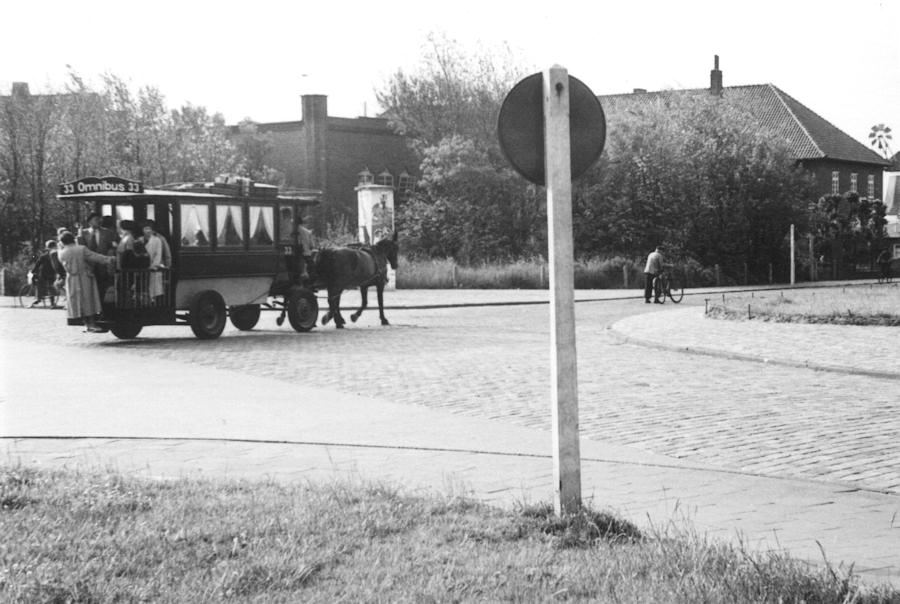 1955 - Kreuzung Jann-Berghaus-Strasse/Mühlenstrasse