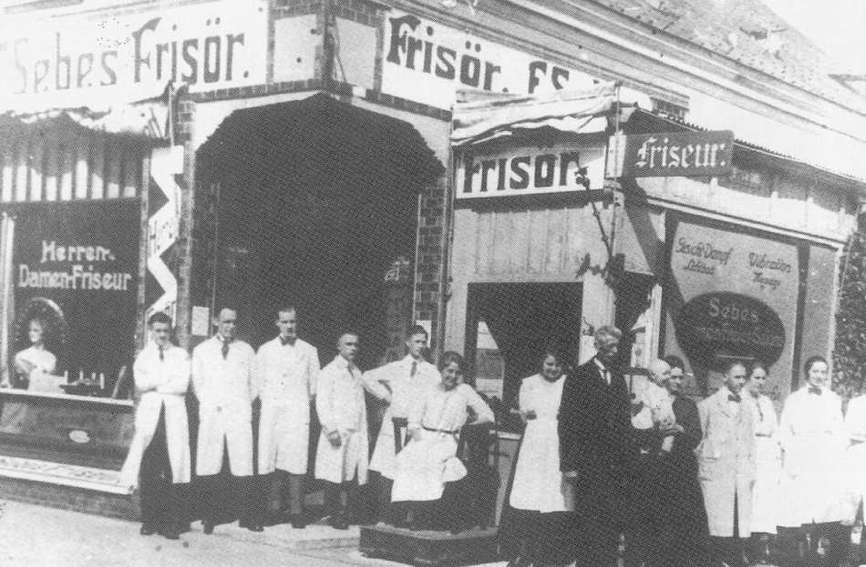 Frisör Sebes, älteste Friseurgeschäft auf Norderney, gegründet 1892, Aufnahme von 1924
